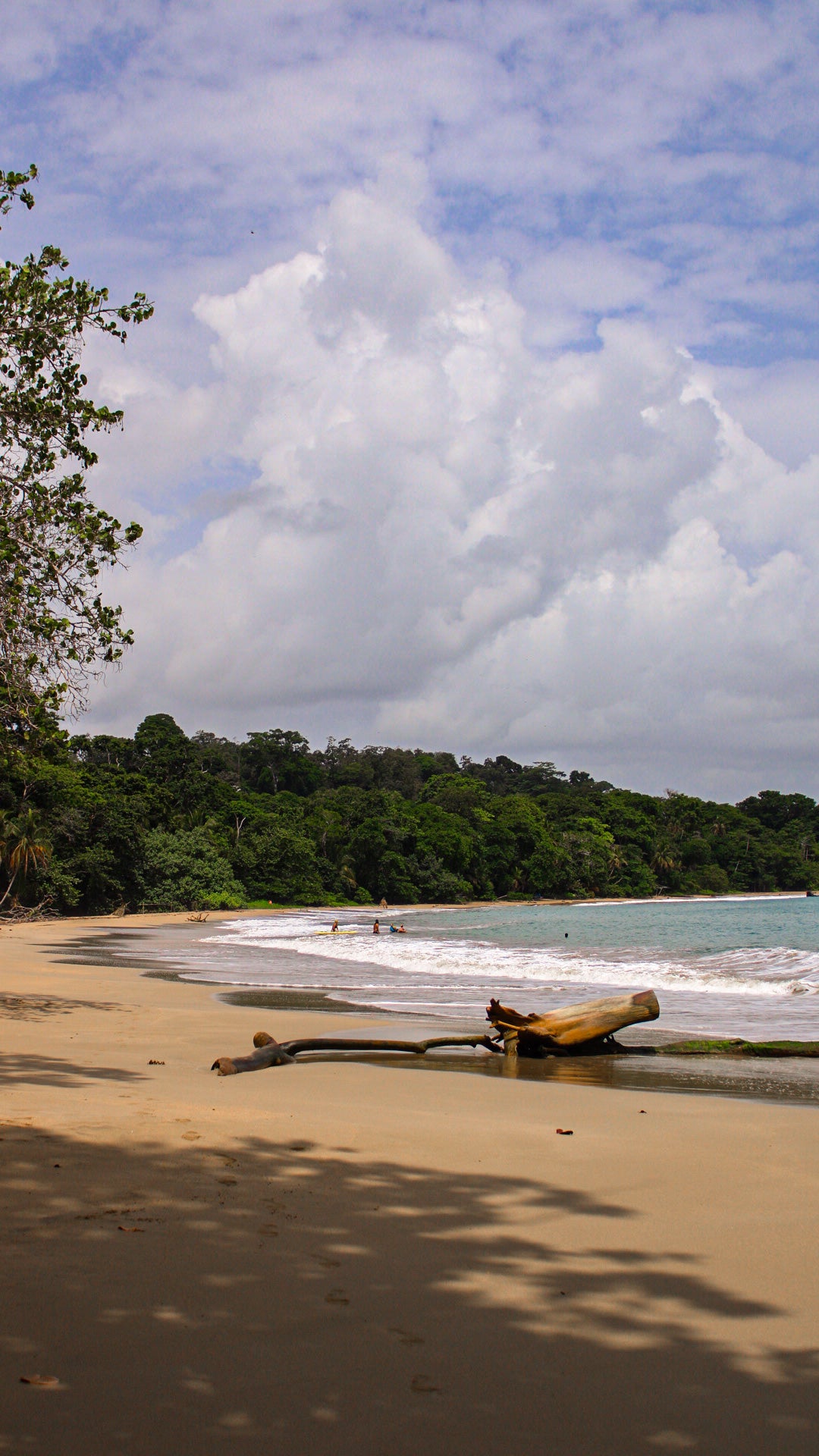 Travel Guide: An Adventurous 14 Days in Costa Rica